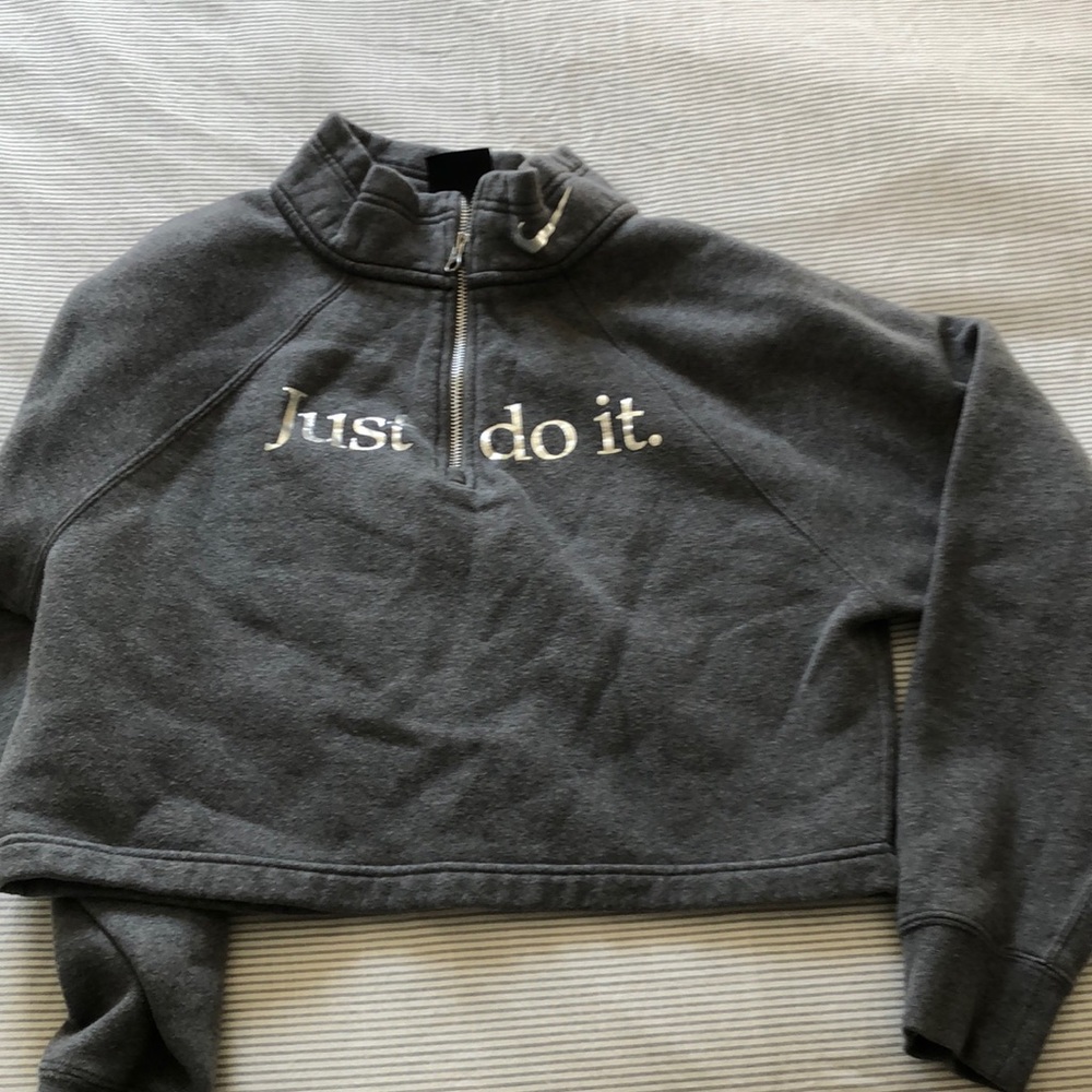 Nike crop half zip grey xs
